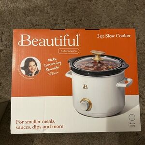 White Slow Cooker